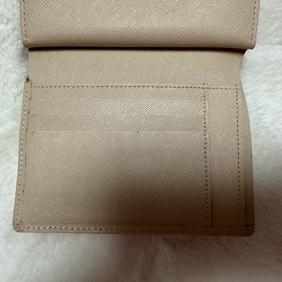 Burberry Kiss Lock Wallet!! 
1019 - Picture 7 of 9